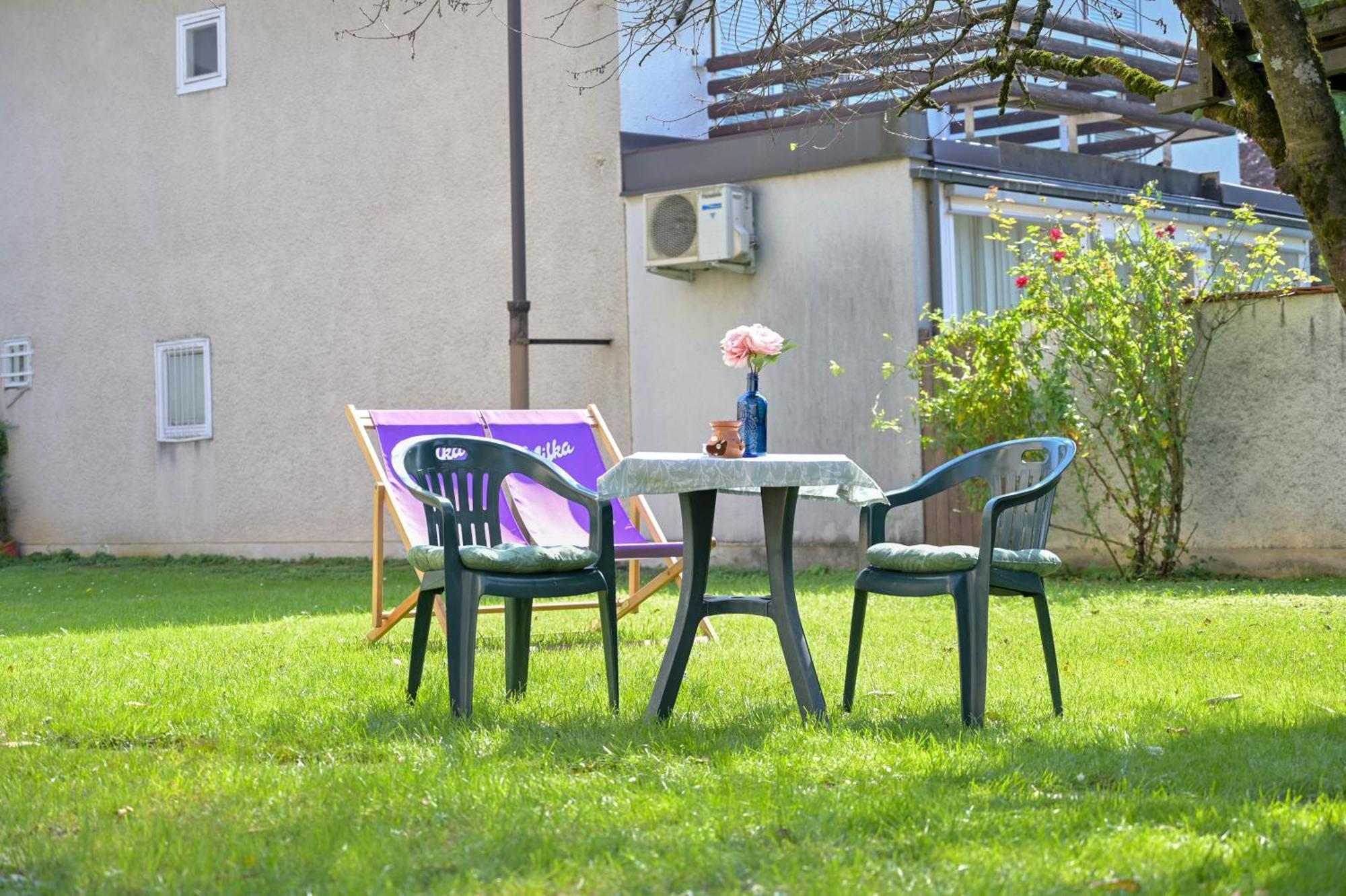 Blue Apartment With Free Parking Laibach Exterior foto