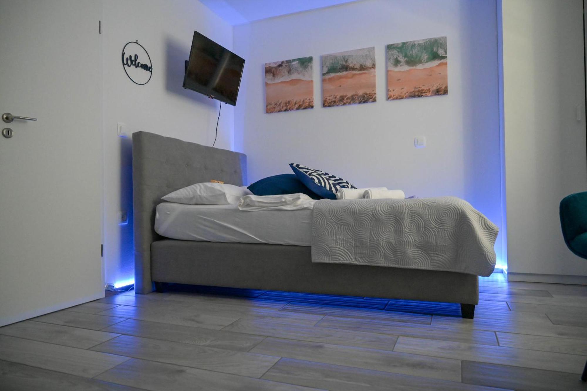 Blue Apartment With Free Parking Laibach Exterior foto