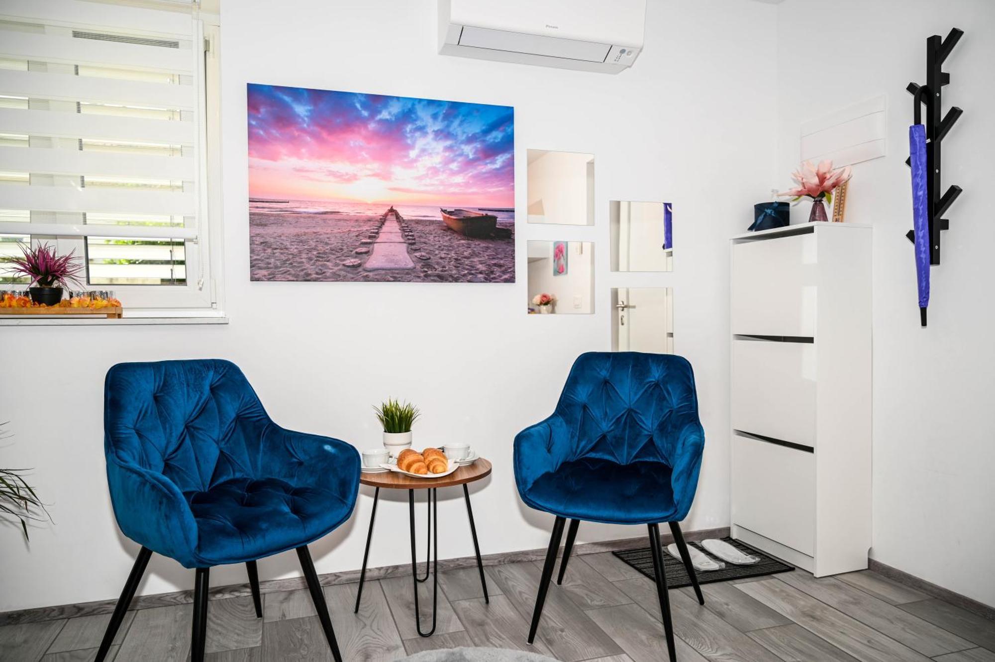 Blue Apartment With Free Parking Laibach Exterior foto
